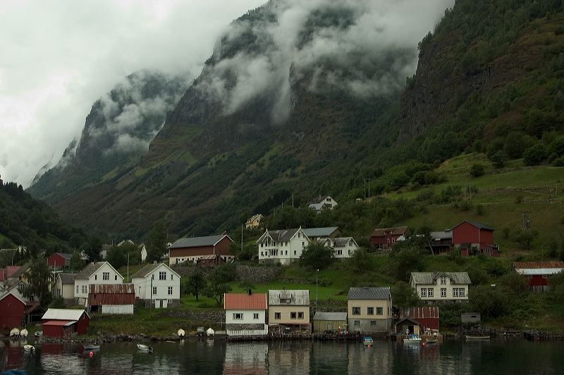 fjord_6093.jpg